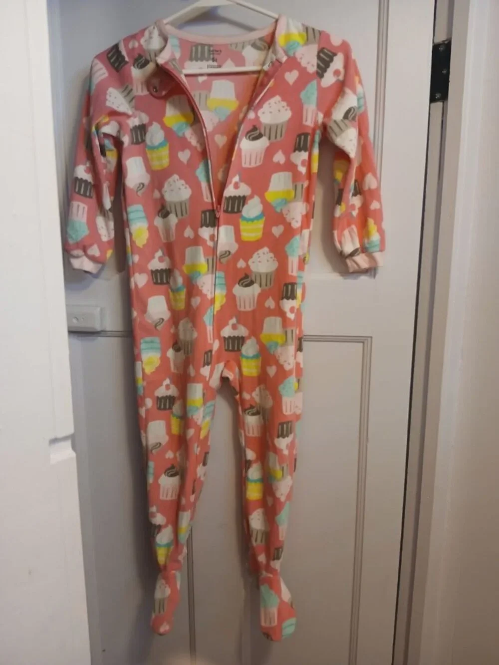 Carter's Girls 5T Pink Cupcake Pajamas One Piece